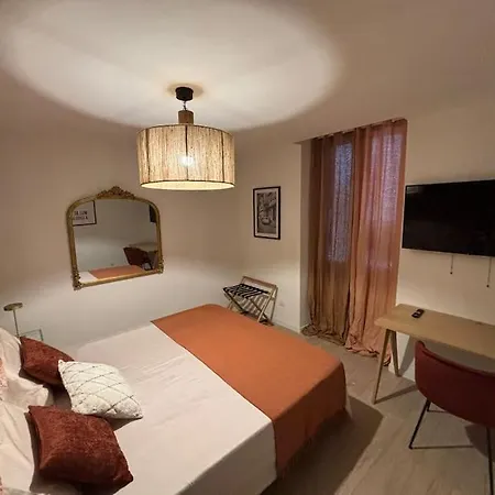 T2 Dahlia Centre-ville - Parking & Clim * Roanne